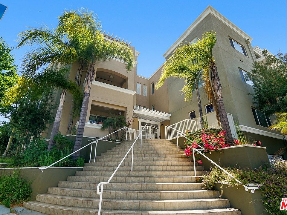 1st image of 602 S Wilton Pl APT 104