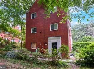 3501 Martha Custis Dr, Alexandria, VA 22302