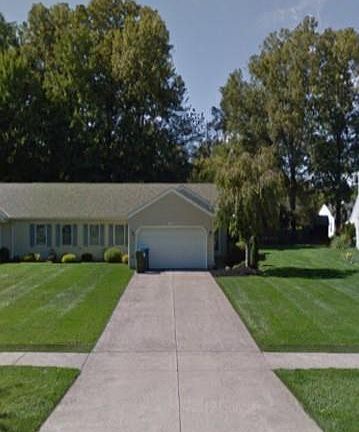 2nd image of 1830 Sandalwood Dr