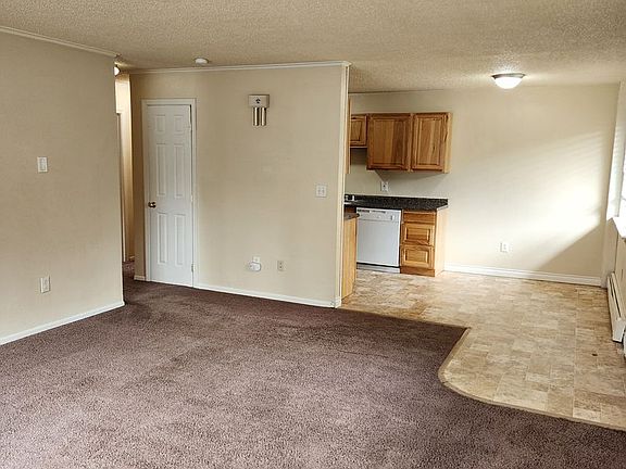 3rd image of 100 B St Unit 6