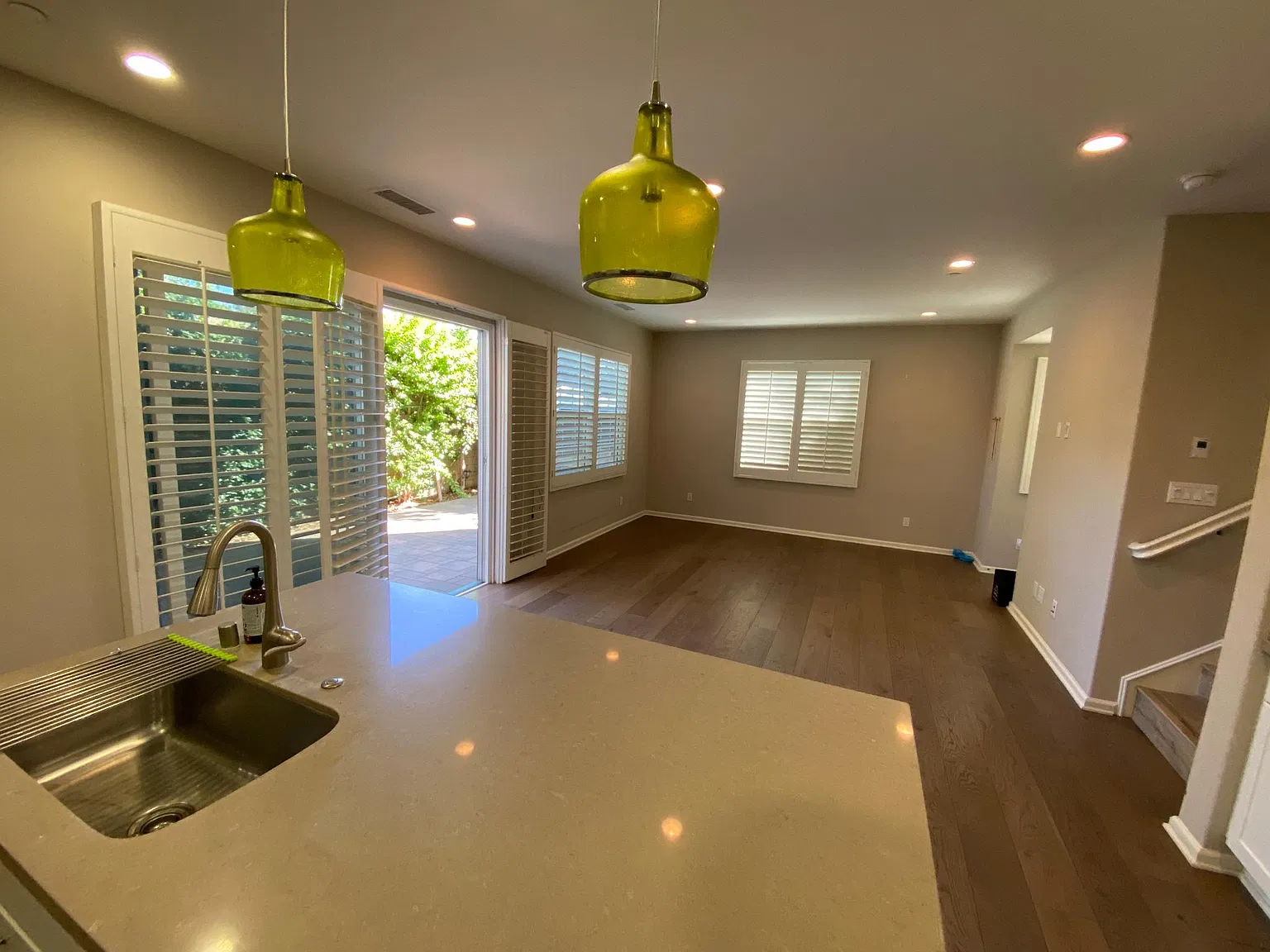 3 bed, 2.5 bath, 1626 sqft, $4,800 — Photo 3