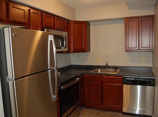 906 North Dodge Street Iowa City IA, Iowa City, IA 52245