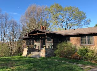 17 Helen Rd, Branford, CT 06405