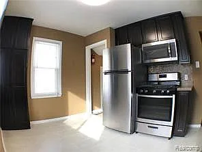 1012 S Stephenson Hwy — Photo 3