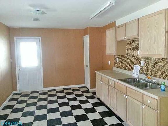 5th image of 97 Meadow Ln