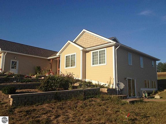 2nd image of 2380 Tyler Hills Dr