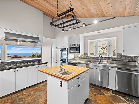 4th image of 4022 Calle Marlena