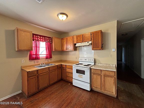 2nd image of 304 Carmel Dr