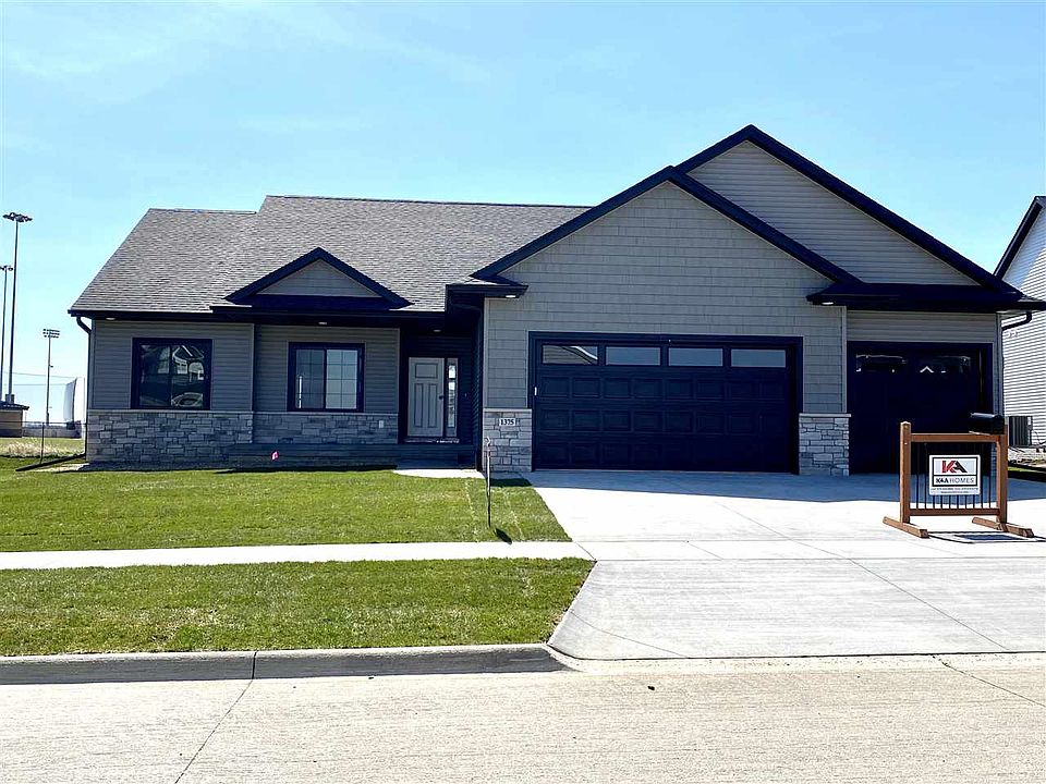 1st image of 1375 E Tartan Dr