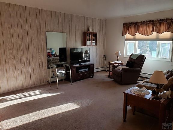 2nd image of 38 Dundee Ln