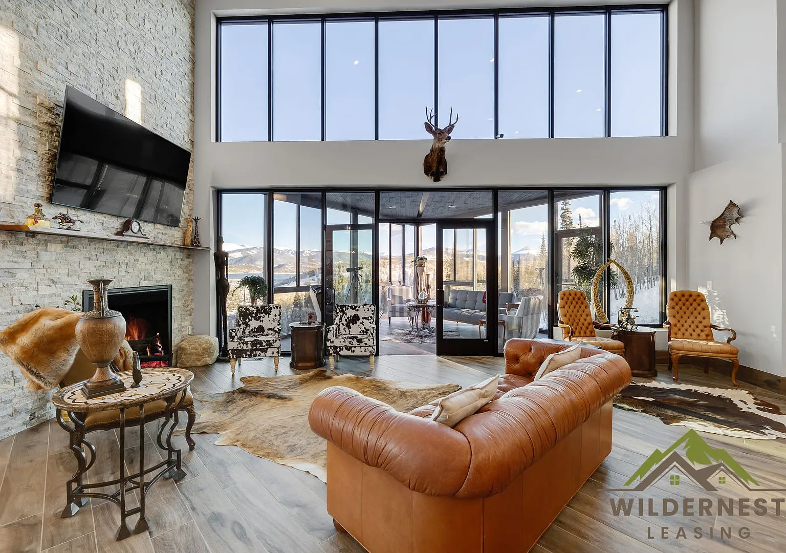 Stunning Luxury Mountain Home with Panoramic Views — Photo 1