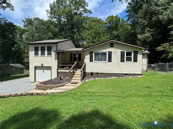 6508 Washington Rd, Quinton, VA 23141