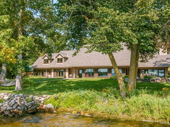 1137 Miller Ln, Nisswa, MN 56468