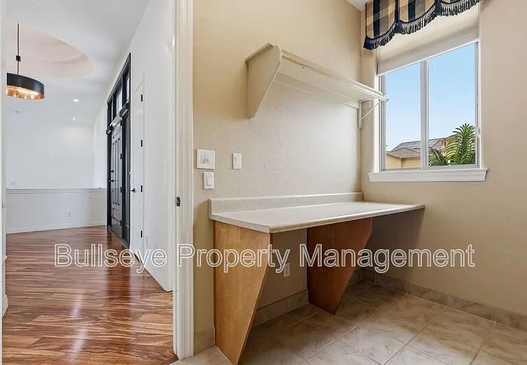 1527 E Villa Maria Dr — Photo 28