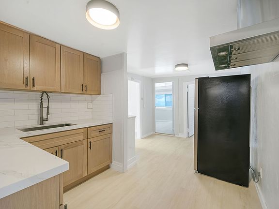 2nd image of 3290 Logan Ave #3290