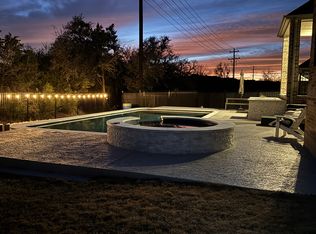 290 Pear Tree Ln, Austin, TX 78737