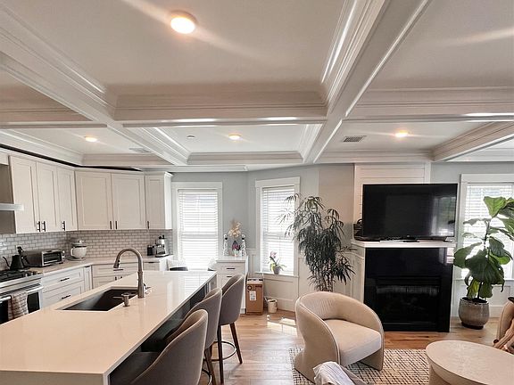 2nd image of 81 Conwell Ave #3