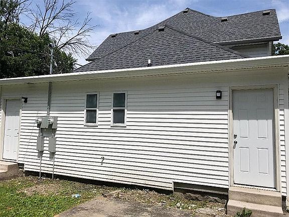 4th image of 2724 Dr Andrew J Brown Ave