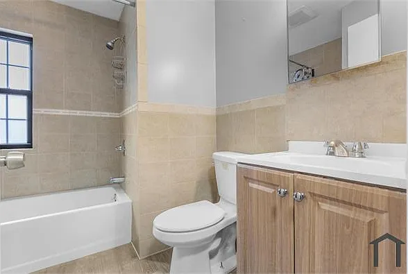 26 Lawrence St — Photo 15