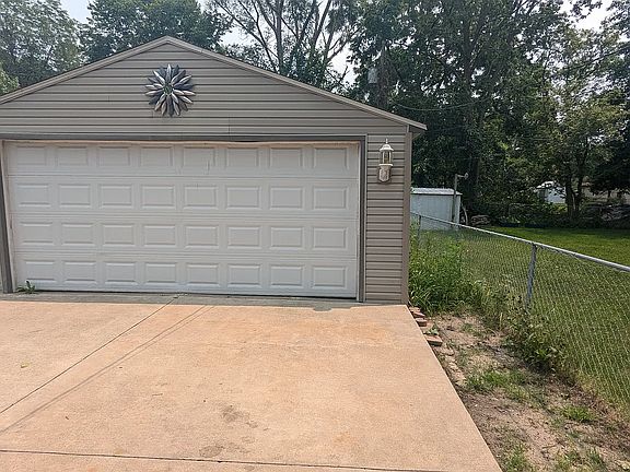 2nd image of 3414ED Vera Dr