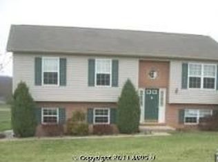 146 Christina Ln, Martinsburg, WV 25403