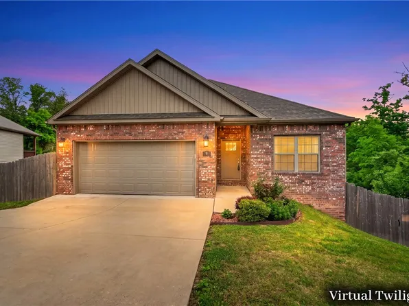 9 Ripley Ln, Bella Vista, AR 72715