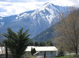 10509 Ski Hill Dr, Leavenworth, WA 98826