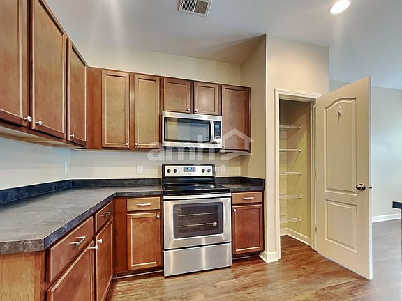 4th image of 3048 Adventure Way