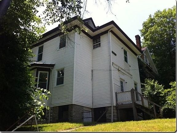 4th image of 22 Juergens Ave
