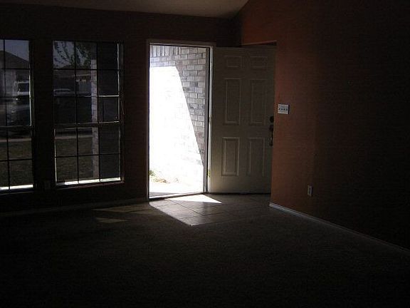 4th image of 3024 Owen Dr