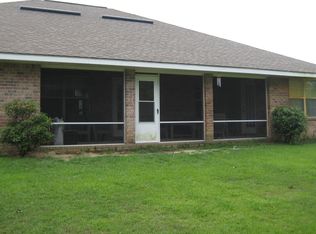 9744 Parker Lake Cir, Navarre, FL 32566
