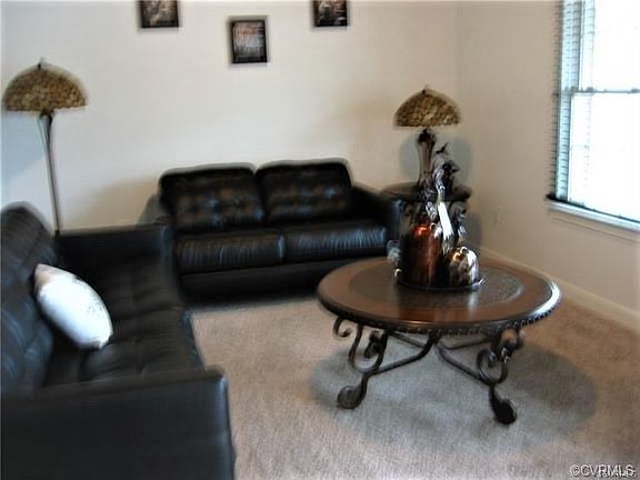 3rd image of 3907 Shenandoah Cir