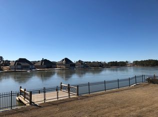 111 Camden Lake Cir, Madison, MS 39110