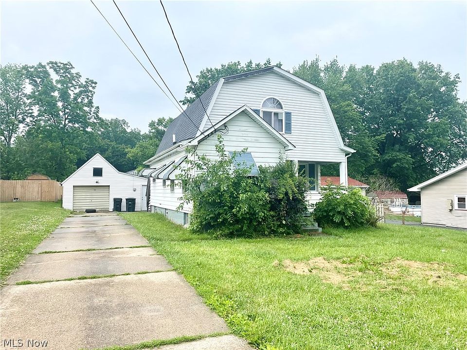 1st image of 3187 Orchard Ave SE