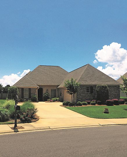 2nd image of 115 Belle Ct