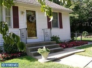 1039 Wood Rd, Oakford, PA 19053