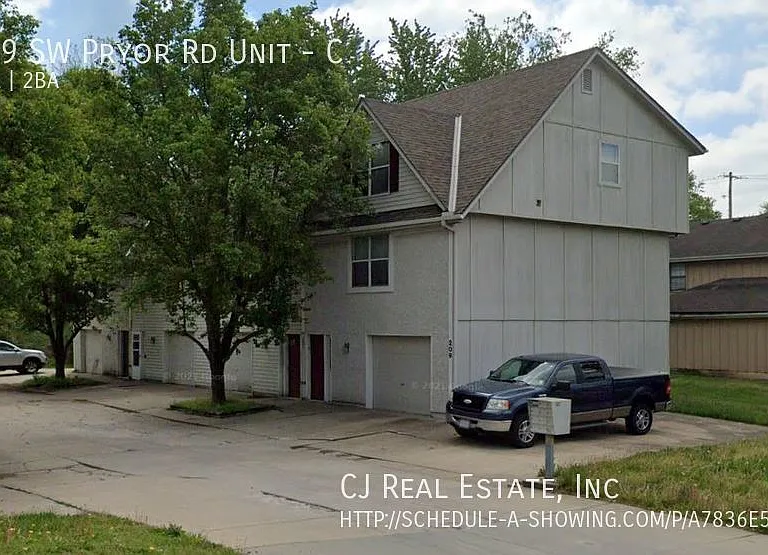 209 SW Pryor Rd #C — Photo 1