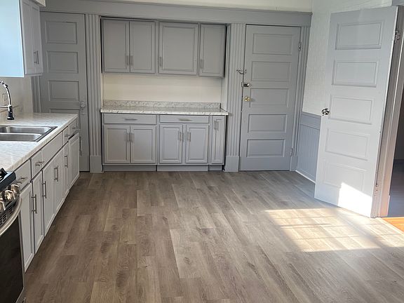 5th image of 40 Moselle St #2