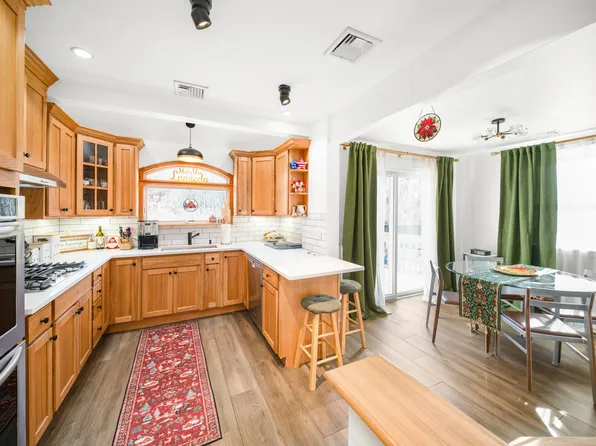 393 Saint Andrews Road image 18 of 40