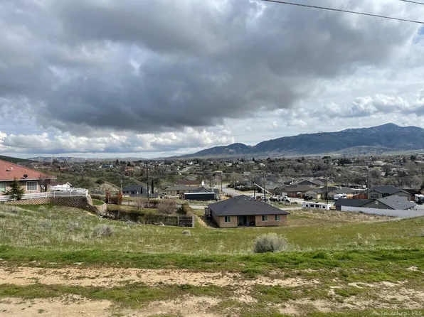 20104 Sears Dr #176, Tehachapi, CA 93561