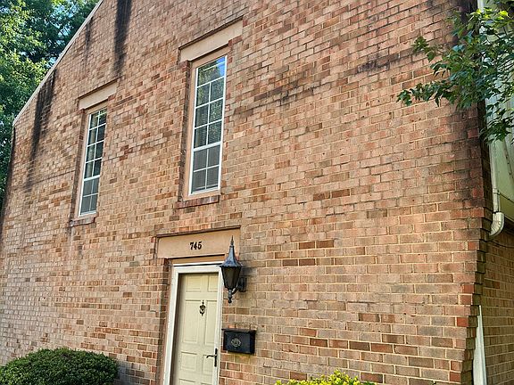 2nd image of 745 Pleasant St #745