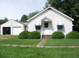 611 S Mill St, Olney, IL 62450