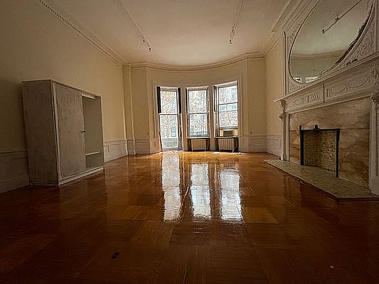 1st image of 339 W 87th St #3
