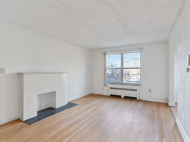 17701 Manderson — Photo 37