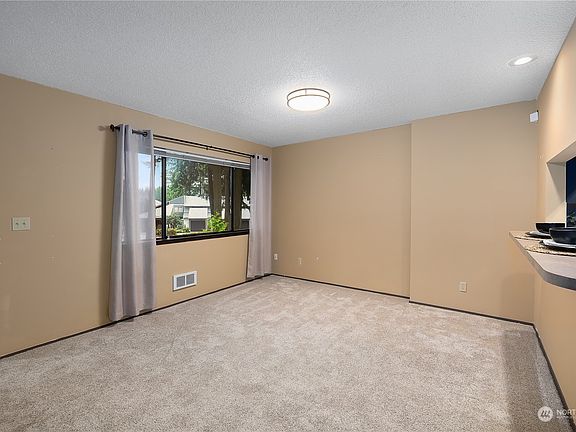 5th image of 1500 Lake Park Drive SW #53