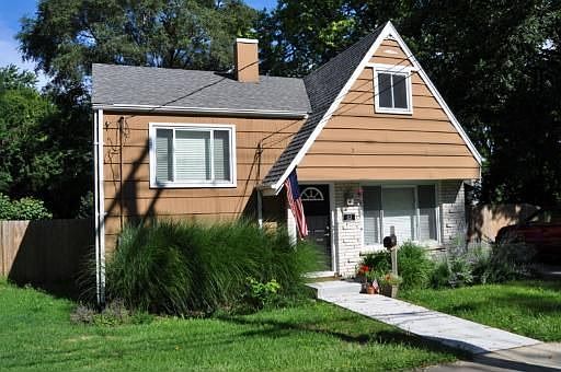 1st image of 428 Lorraine St