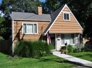 428 Lorraine St, Glen Ellyn, IL 60137