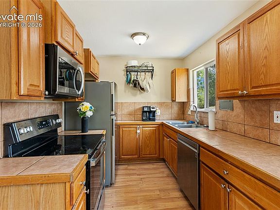 3rd image of 3642 Darkwood Pl