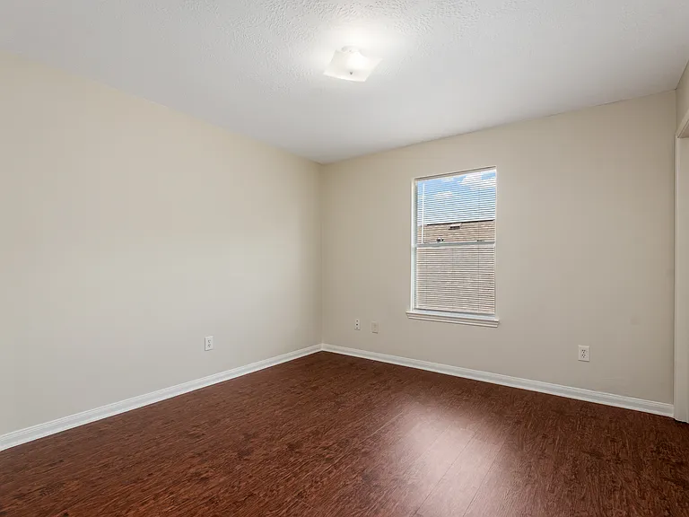 6023 Barany Ct — Photo 32