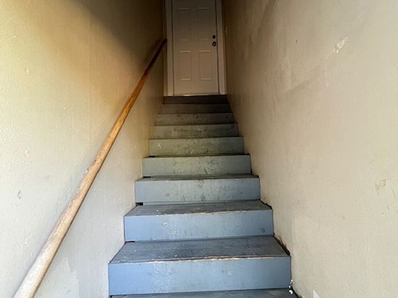 3rd image of 1118 1/2 Amarillo St